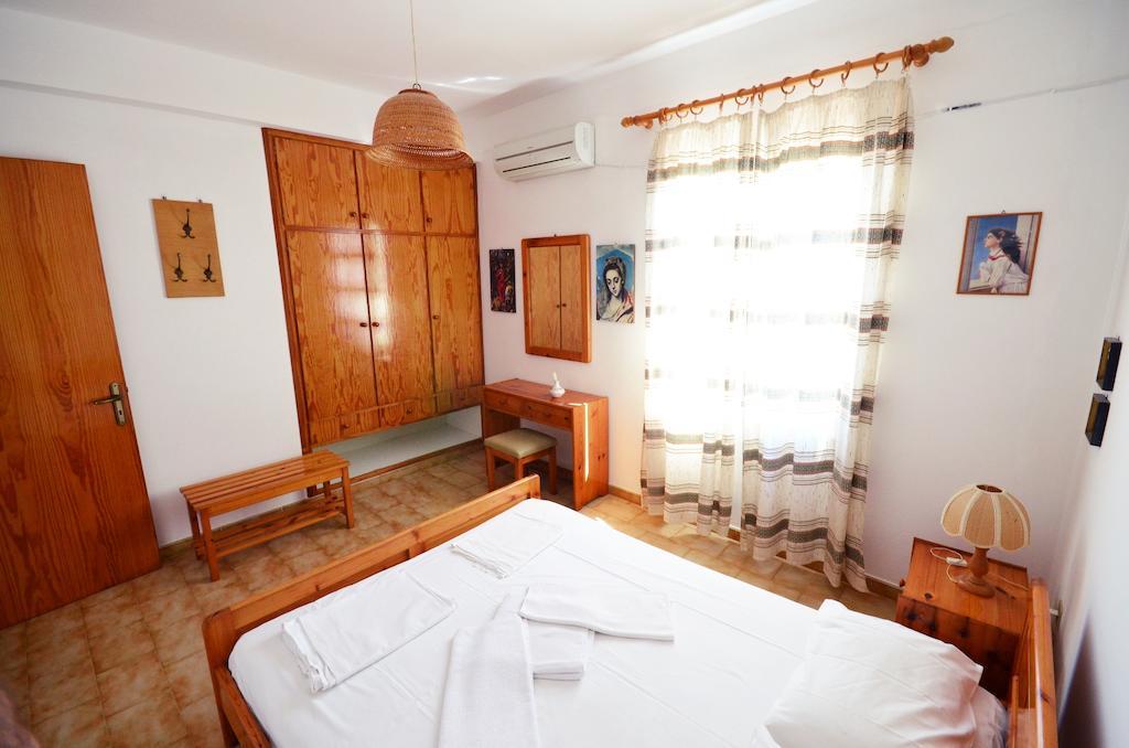 Villa Feggari Makrýgialos 部屋 写真